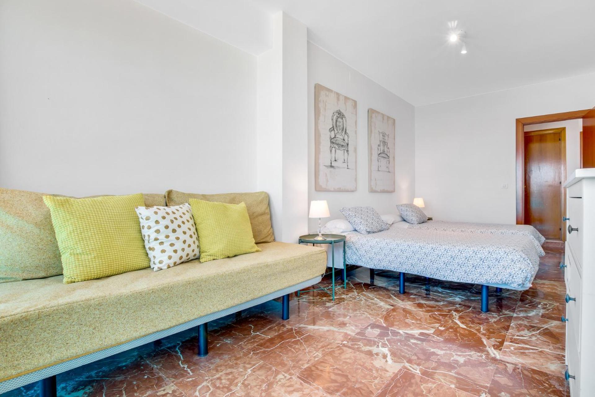 Apt Alameda De Colon Solo Familias มาลากา ภายนอก รูปภาพ